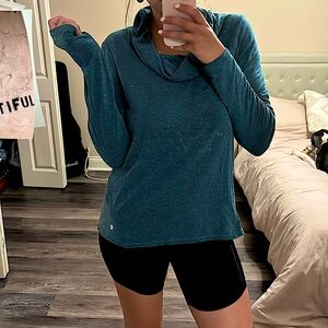 Athletic sweatshirt in teal blue